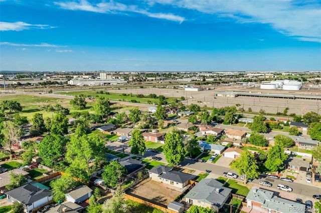 3055 Carson Street, Aurora, CO 80011