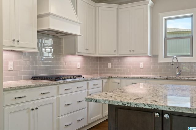 222 W TRESTLE WAY, Helena, AL 35080
