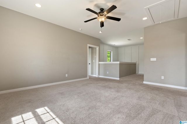 222 W TRESTLE WAY, Helena, AL 35080