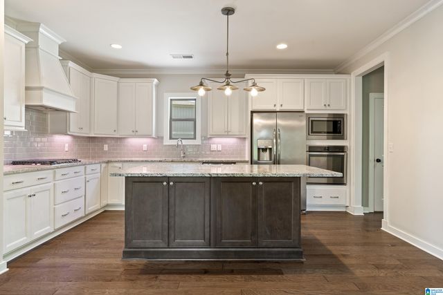 222 W TRESTLE WAY, Helena, AL 35080