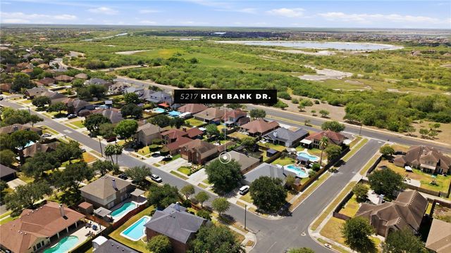 5217 High Bank Dr, Corpus Christi, TX 78413