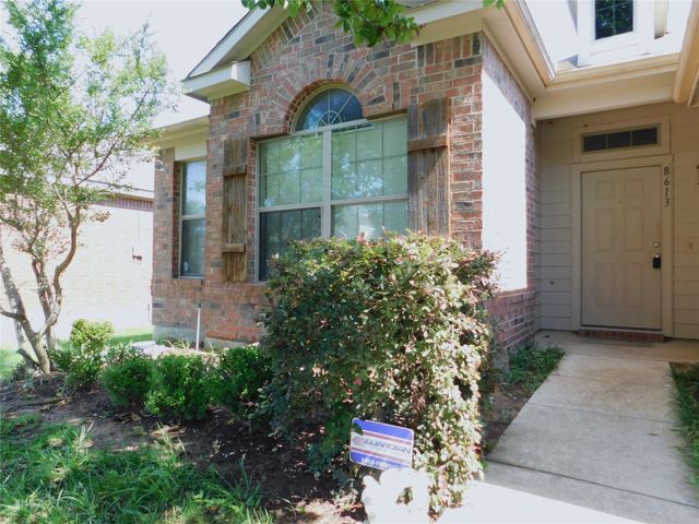 8613 Sagebrush Trail, Cross Roads, TX 76227