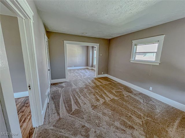 1504 W 19th Street, Lorain, OH 44052