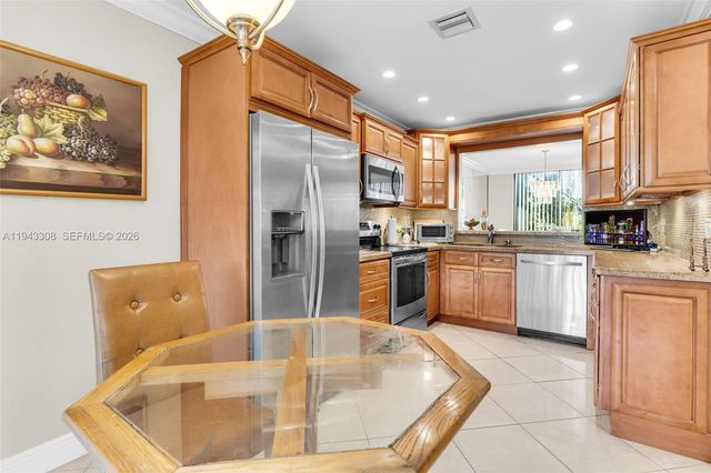 9943 Costa Del Sol Blvd B-108A, Doral, FL 33178