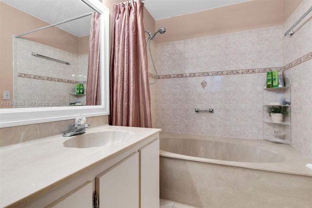 9943 Costa Del Sol Blvd B-108A, Doral, FL 33178