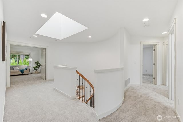 16788 NE 123rd Way, Redmond, WA 98052