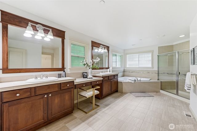 16788 NE 123rd Way, Redmond, WA 98052