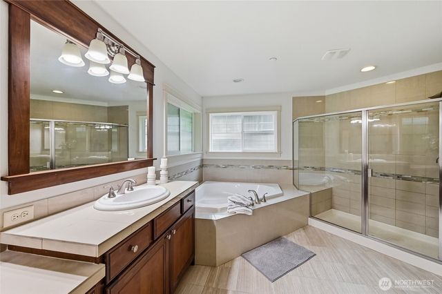 16788 NE 123rd Way, Redmond, WA 98052