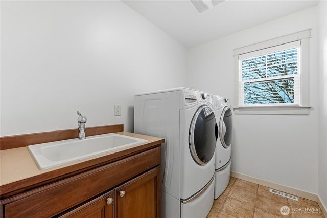 16788 NE 123rd Way, Redmond, WA 98052