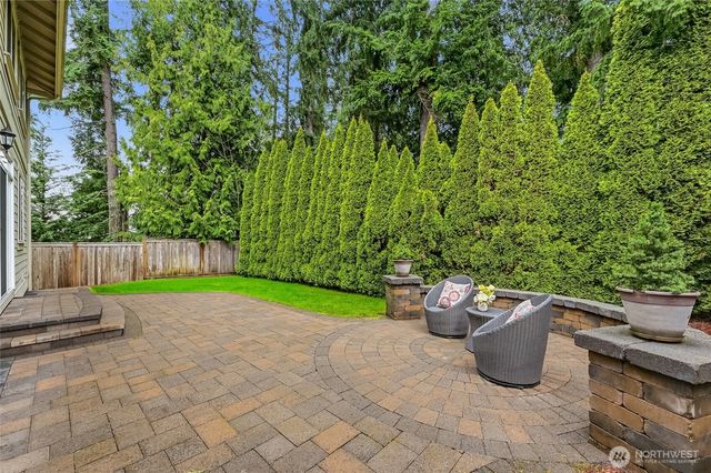 16788 NE 123rd Way, Redmond, WA 98052