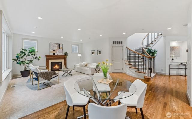 16788 NE 123rd Way, Redmond, WA 98052