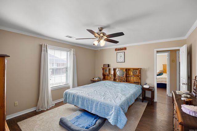 2310 W 7th Street, Russellville, AR 72801