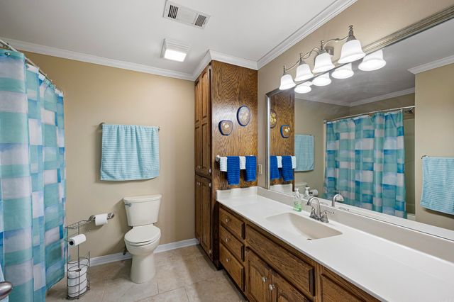 2310 W 7th Street, Russellville, AR 72801