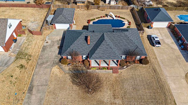 2310 W 7th Street, Russellville, AR 72801