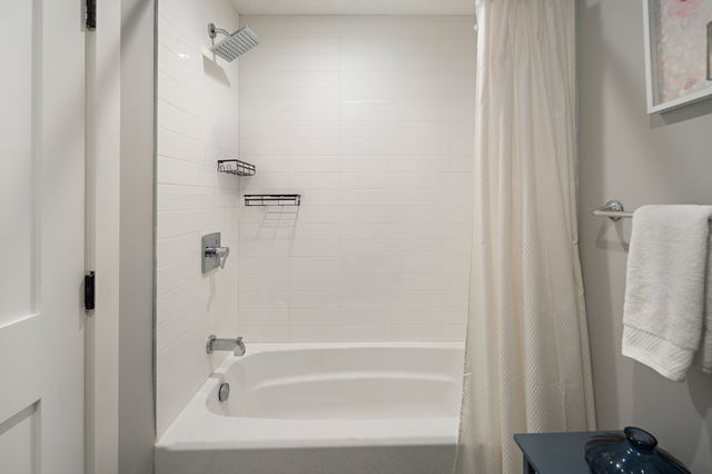 6 Chestnut Ave 1, Boston, MA 02130