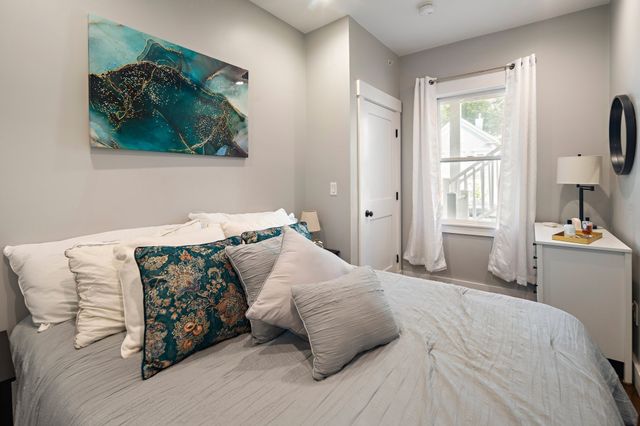 6 Chestnut Ave 1, Boston, MA 02130