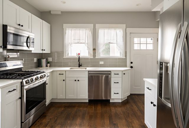 6 Chestnut Ave 1, Boston, MA 02130
