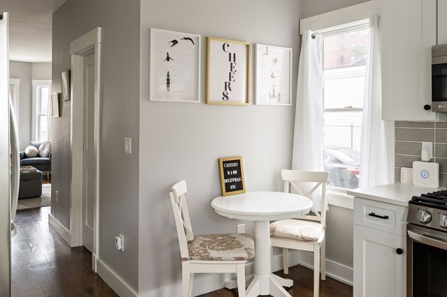 6 Chestnut Ave 1, Boston, MA 02130