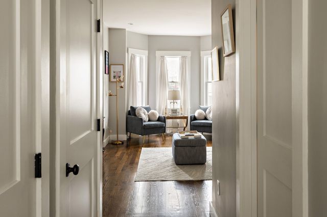 6 Chestnut Ave 1, Boston, MA 02130