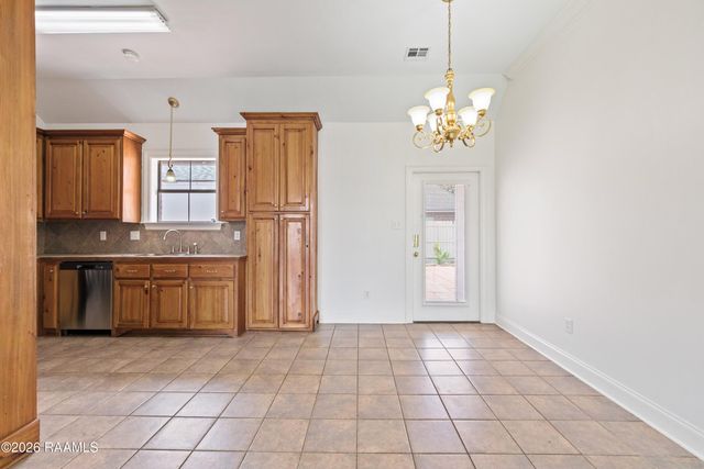 206 Oak Hill Lane, Youngsville, LA 70592