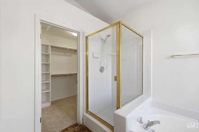12514 Sawtooth Avenue, Bakersfield, CA 93312