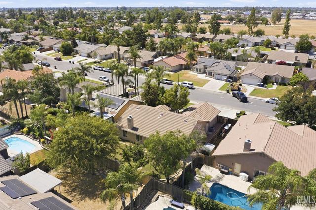 12514 Sawtooth Avenue, Bakersfield, CA 93312
