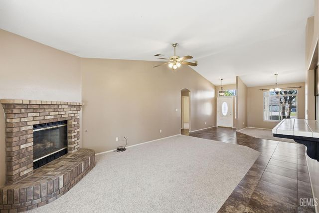 12514 Sawtooth Avenue, Bakersfield, CA 93312