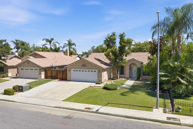 12514 Sawtooth Avenue, Bakersfield, CA 93312