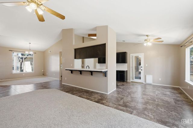 12514 Sawtooth Avenue, Bakersfield, CA 93312