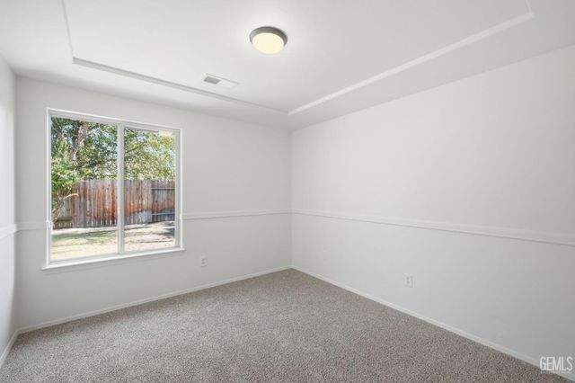 12514 Sawtooth Avenue, Bakersfield, CA 93312