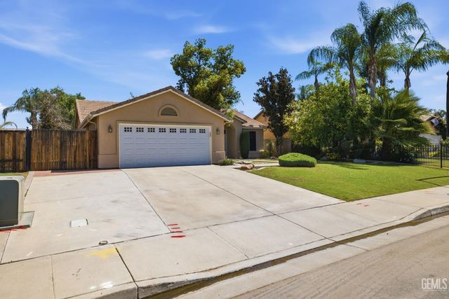 12514 Sawtooth Avenue, Bakersfield, CA 93312