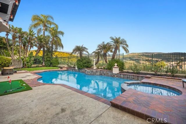 6 Sawmill, Trabuco Canyon, CA 92679