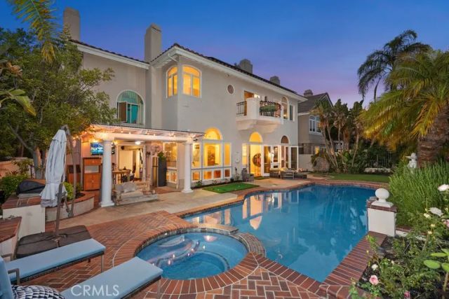6 Sawmill, Trabuco Canyon, CA 92679
