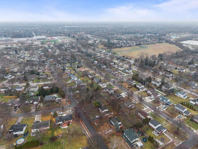 2312 Hillcrescent Dr Drive, Troy, MI 48085