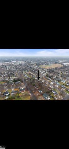 2312 Hillcrescent Dr Drive, Troy, MI 48085