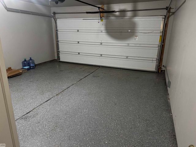 2312 Hillcrescent Dr Drive, Troy, MI 48085