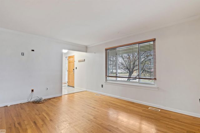 2312 Hillcrescent Dr Drive, Troy, MI 48085