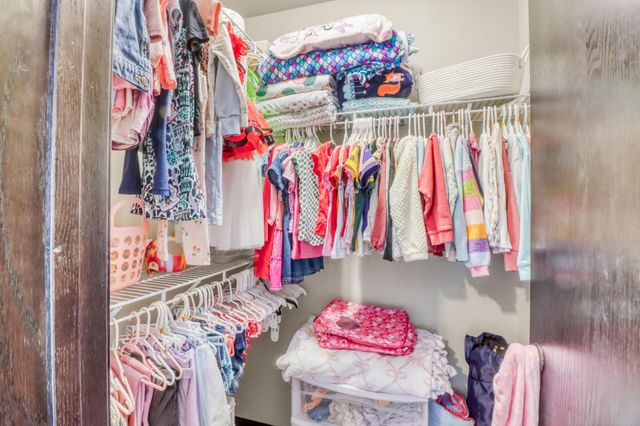 6726 69th Avenue S, Horace, ND 58047