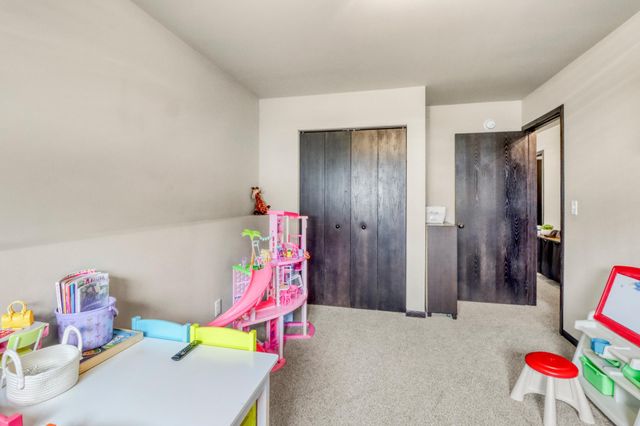 6726 69th Avenue S, Horace, ND 58047