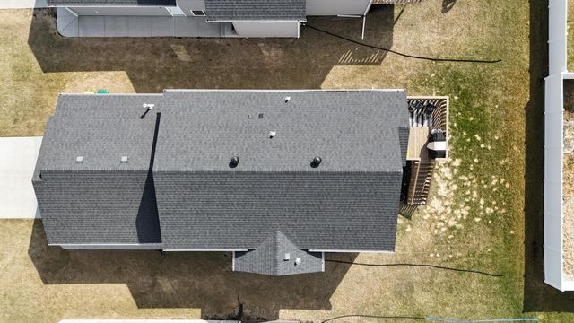 6726 69th Avenue S, Horace, ND 58047