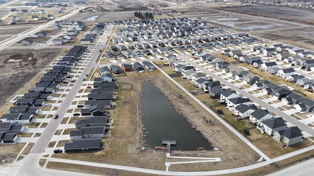 6726 69th Avenue S, Horace, ND 58047