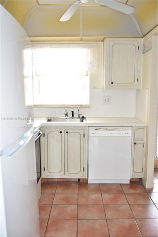 2701 N Pine Island Rd 311, Sunrise, FL 33322