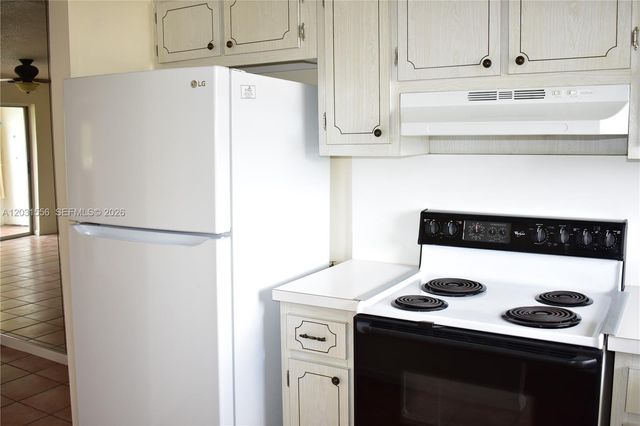 2701 N Pine Island Rd 311, Sunrise, FL 33322