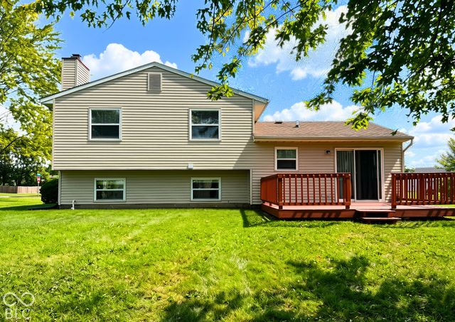 530 Quail Run, Greenwood, IN 46142