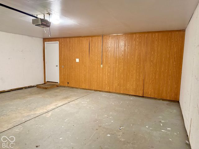 530 Quail Run, Greenwood, IN 46142
