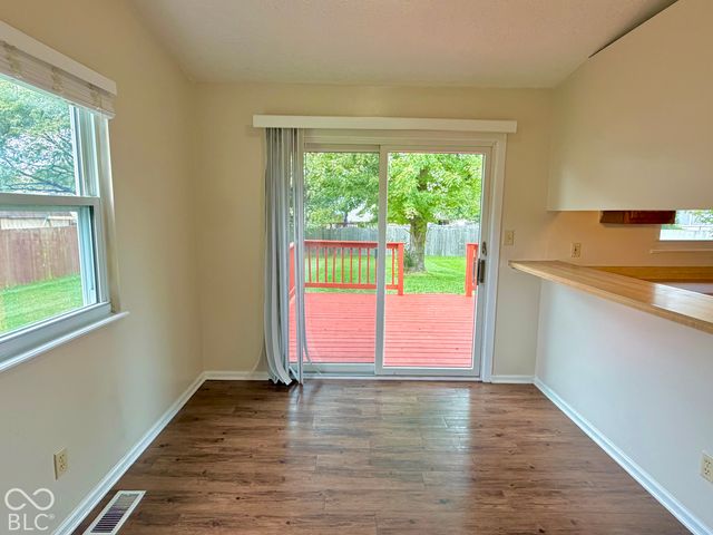 530 Quail Run, Greenwood, IN 46142