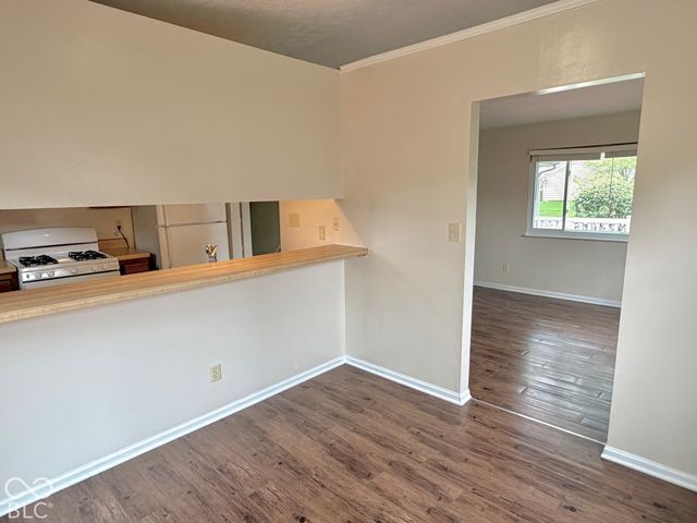 530 Quail Run, Greenwood, IN 46142