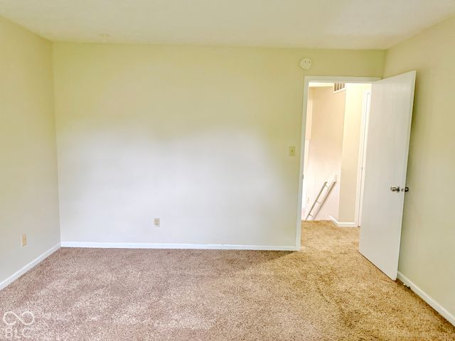530 Quail Run, Greenwood, IN 46142