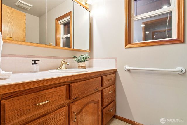 8639 Bender Road, Lynden, WA 98264