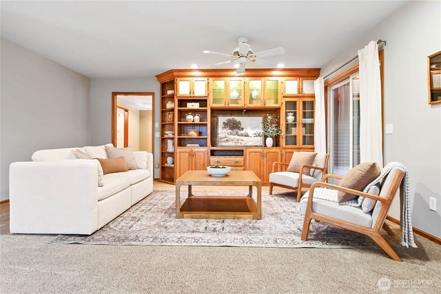 8639 Bender Road, Lynden, WA 98264